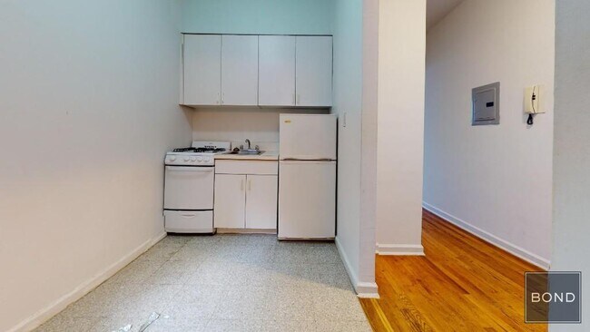 Foto del edificio - 432 E 83rd St