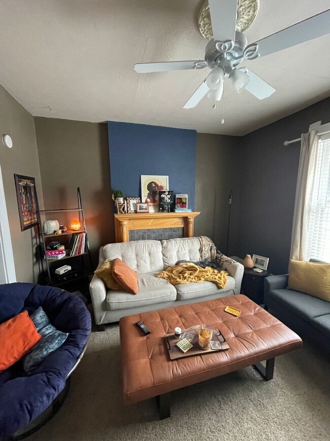 Photo - 156 S Lincoln St Apartment