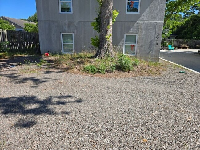 Building Photo - 5049 Park Ave S