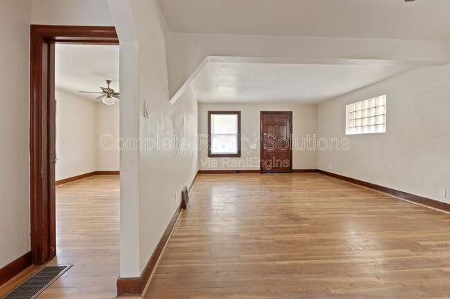 Building Photo - 7125 Theodore Ave