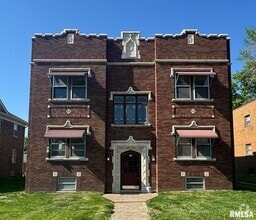 Building Photo - 328 W Columbia Ave