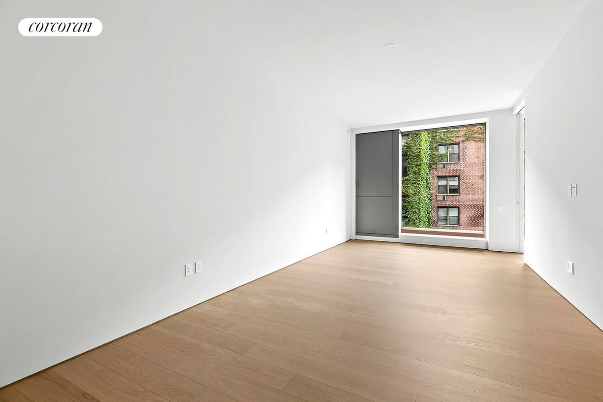 Foto principal - 251 W 14th St