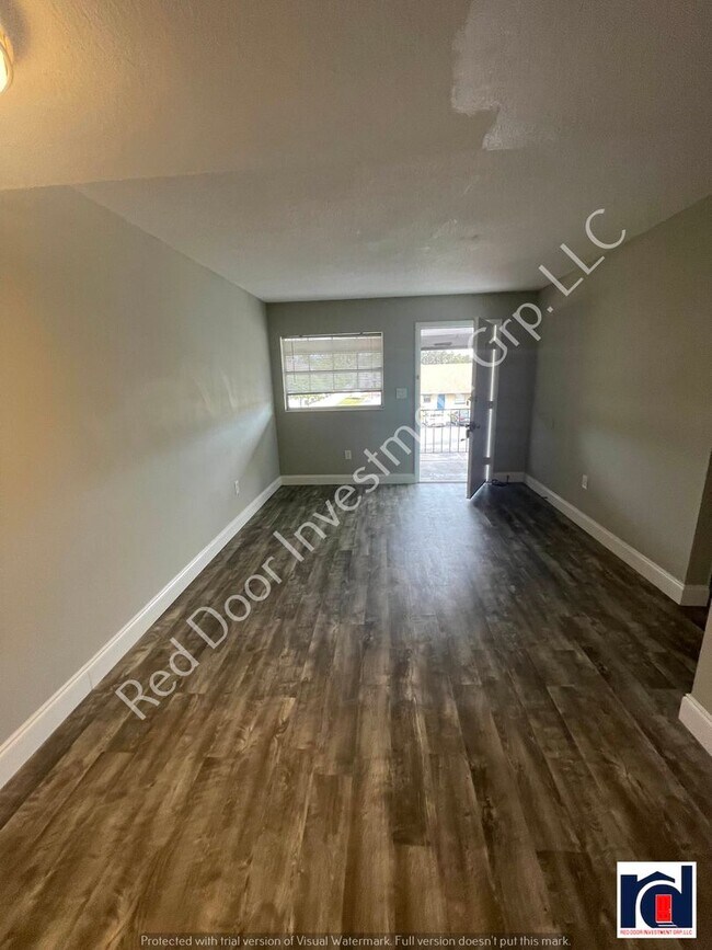 Foto del edificio - **Move In Special 1/2 off 1st Month!** Coz...