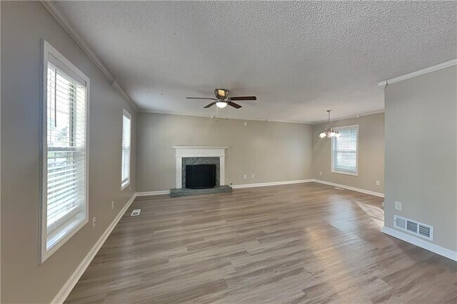 Foto del edificio - 102 Ashford Dr