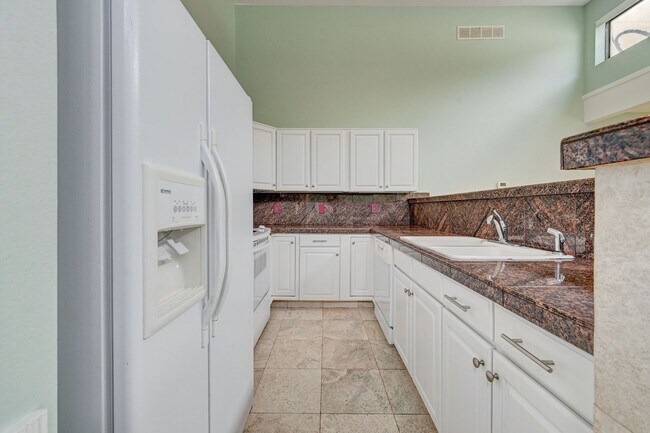 Foto del edificio - Beautiful downtown Penthouse. 1 bed/1 bath