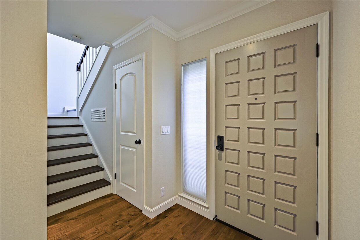 4 Sorrel Ln, San Carlos, CA 94070 Townhouse for Rent in San Carlos