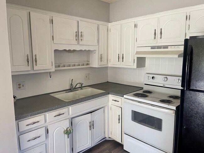 Foto del edificio - Sugar Creek Duplexes