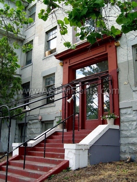 Building Photo - AVENUES AFFORDABLE STUDIO