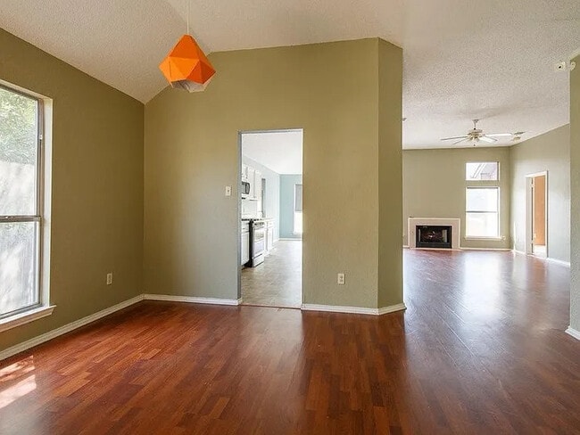 Building Photo - 2215 Patsy Pkwy