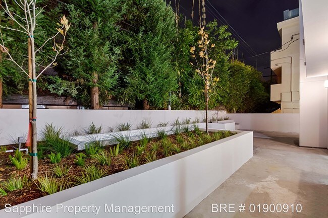 Foto del edificio - 11478 Moorpark St