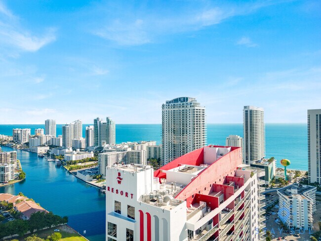 Building Photo - 2602 E Hallandale Beach Blvd