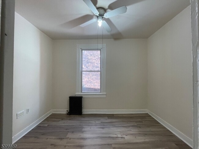 Foto del edificio - 115 Park Ave