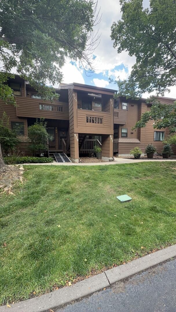 Building Photo - 971 Moorings Dr