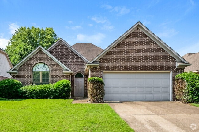 Building Photo - 7973 Jills Creek Dr