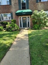 Building Photo - 1059 Rottkamp St