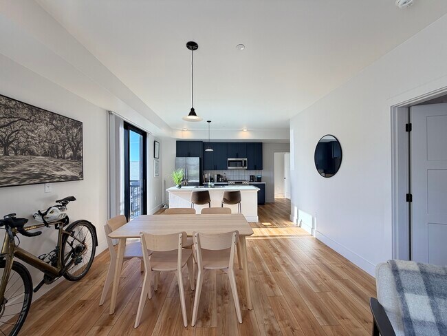 Área de comedor - 138 E Street