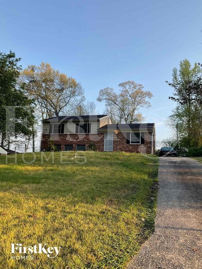 Building Photo - 123 Scarsdale Dr