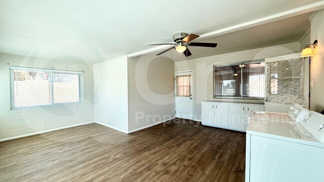 Foto del edificio - 10807 W Oakmont Dr