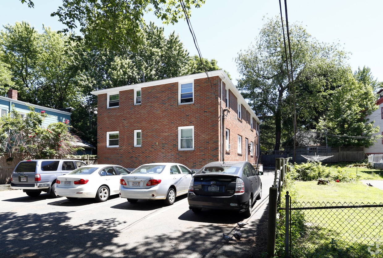 Building Photo - The Kenwood in Cambridge