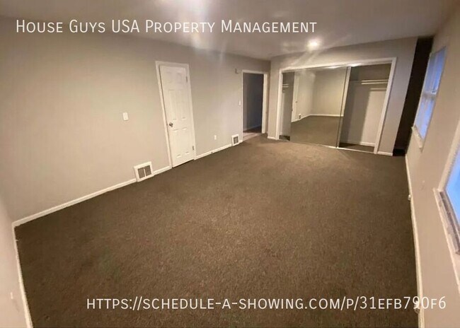 Foto del edificio - 4616 E Linwood Blvd