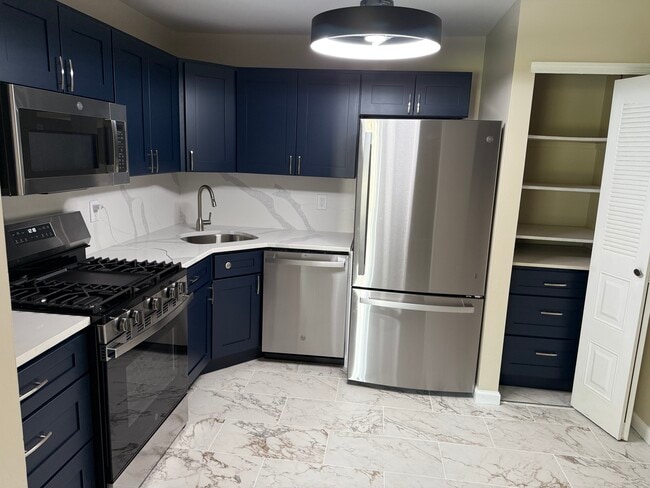 Foto del edificio - 82 Chambord Ct