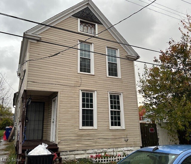 3484 W 59th St Cleveland, OH 44102 – photo 1