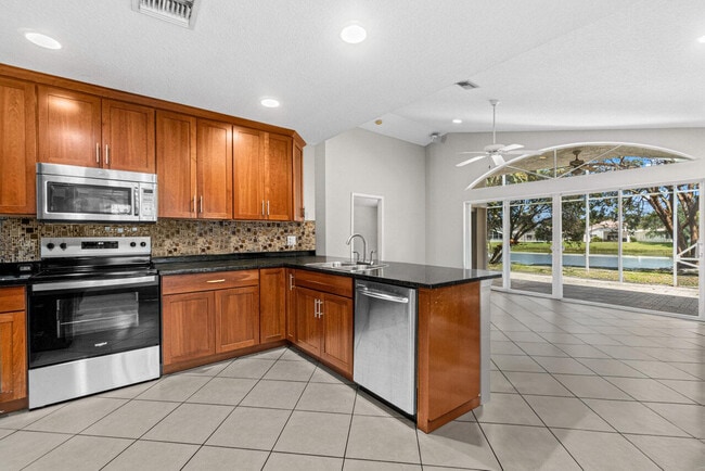 Building Photo - 4122 Bluff Harbor Way