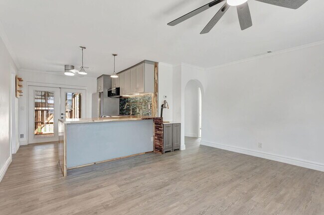 Foto del edificio - 1649 NE 31st St