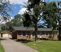 Building Photo - 202 Pleasant Hill Dr