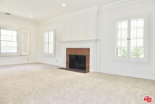 Foto principal - 210 S Spalding Dr