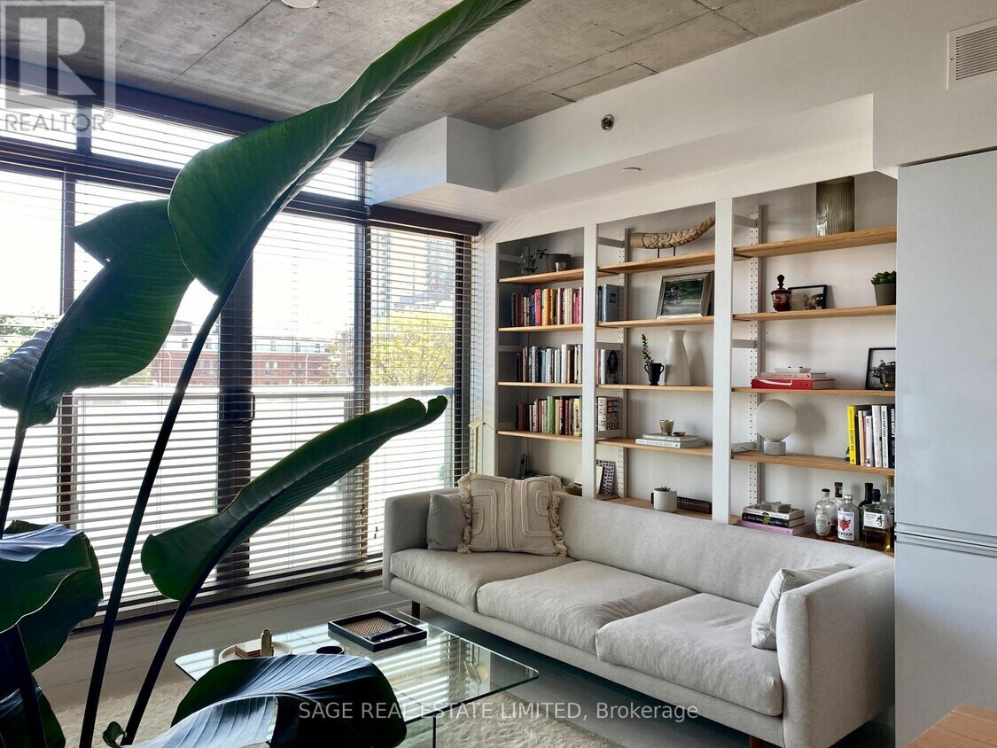 Photo principale - 8-308 Gladstone Ave