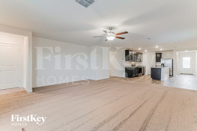 Foto del edificio - 976 W 20th St