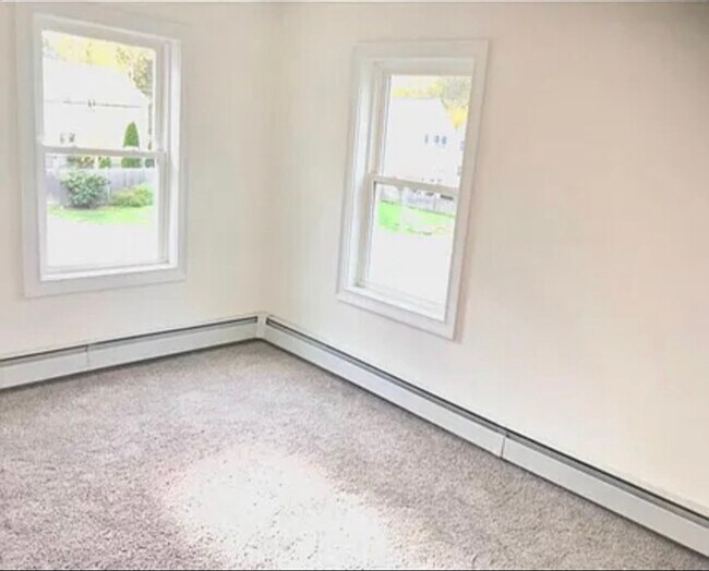 Foto del edificio - 35 Raymond Marchetti St