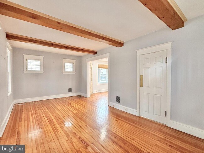 Foto del edificio - 7041 Harvey Ave