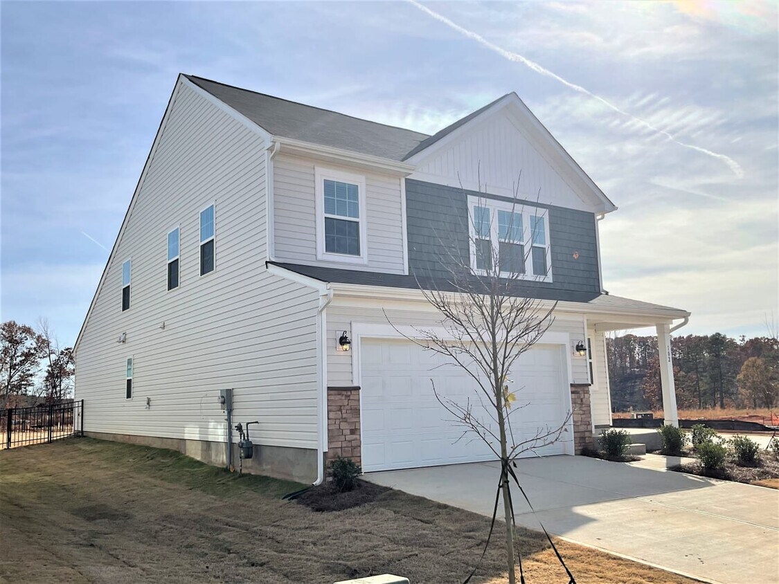 102 Parson Lane House Rental in Statesville, NC