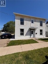 Building Photo - 130 King St