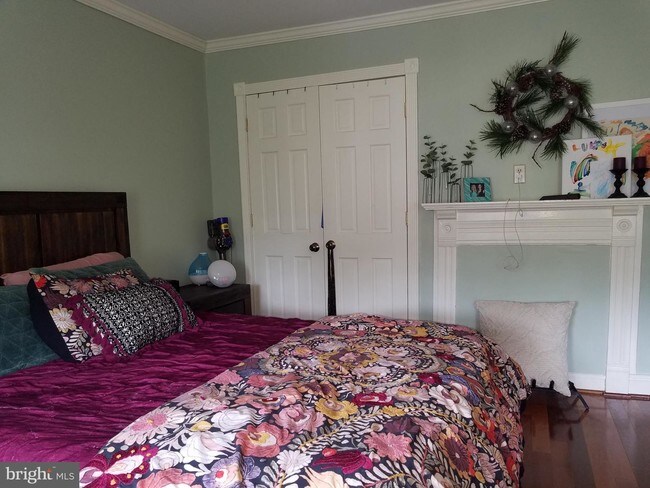 Building Photo - 7 Morris St