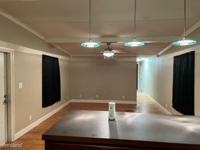 Building Photo - 2 br, 1 bath House - 4500 Independence