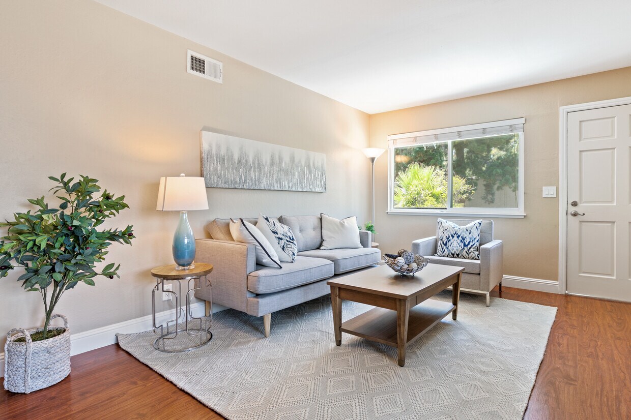 5493 Judith St Unit 4, San Jose, CA 95123 Condo for Rent in San Jose