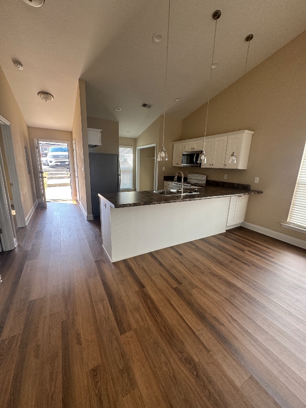 Building Photo - 109 Dry Branch Ct