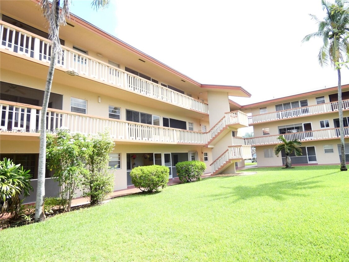 5300 Washington St Unit G128, Hollywood, FL 33021 Condo for Rent in