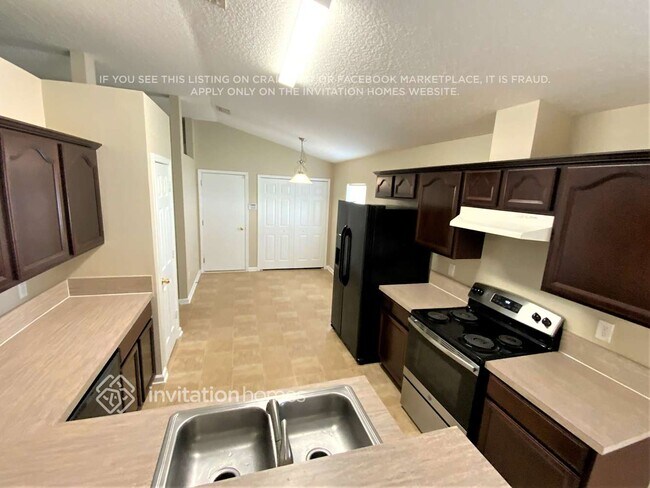 Foto del edificio - 1050 Three Forks Ct