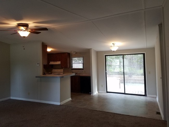 Building Photo - 3 BR/ 2 BA Double Wide in Greer