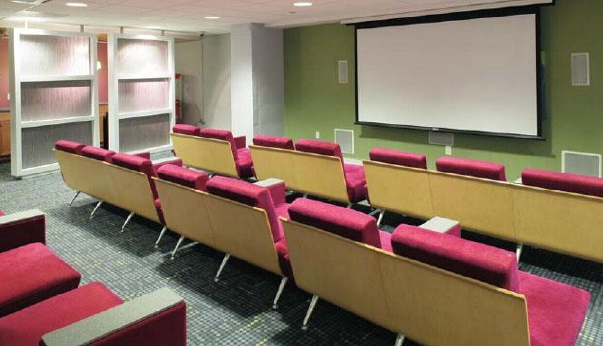 Foto del edificio - 2 bed/1.5 bath in Brookline