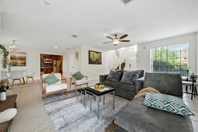 Foto del edificio - 4714 Sunshine Dr