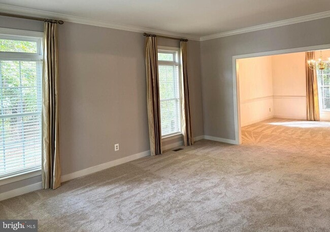 Building Photo - 11000 Farmview Way