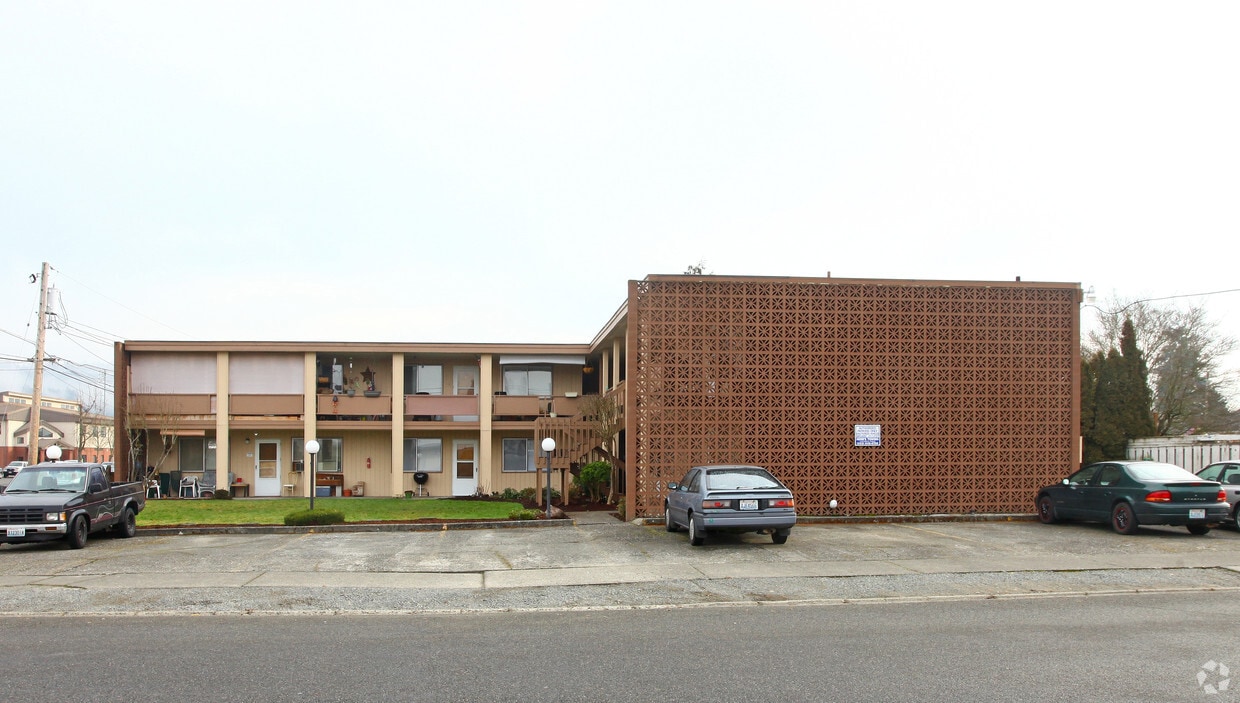 1604 Main St, Sumner, WA 98390 Apartments in Sumner, WA