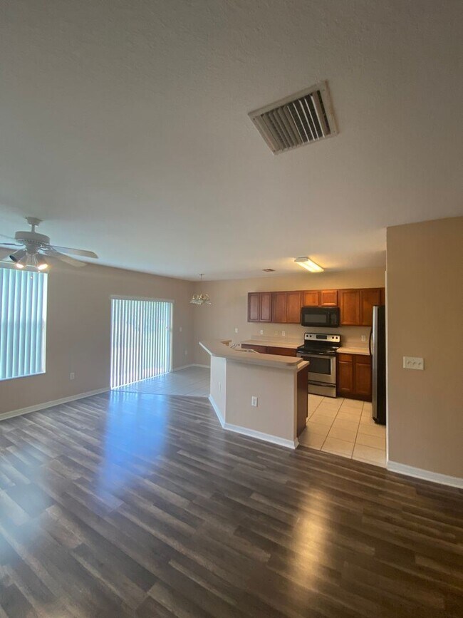 Foto del edificio - 3 br, 2.5 bath House - 6227 OLIVEDALE DRIVE
