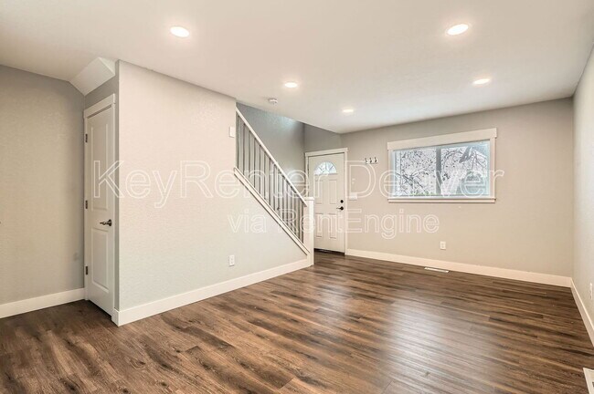 Foto del edificio - 2103 W Harvard Ave
