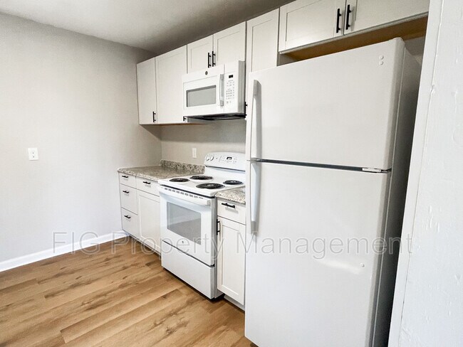 Foto del edificio - 297 S Benedict Ave